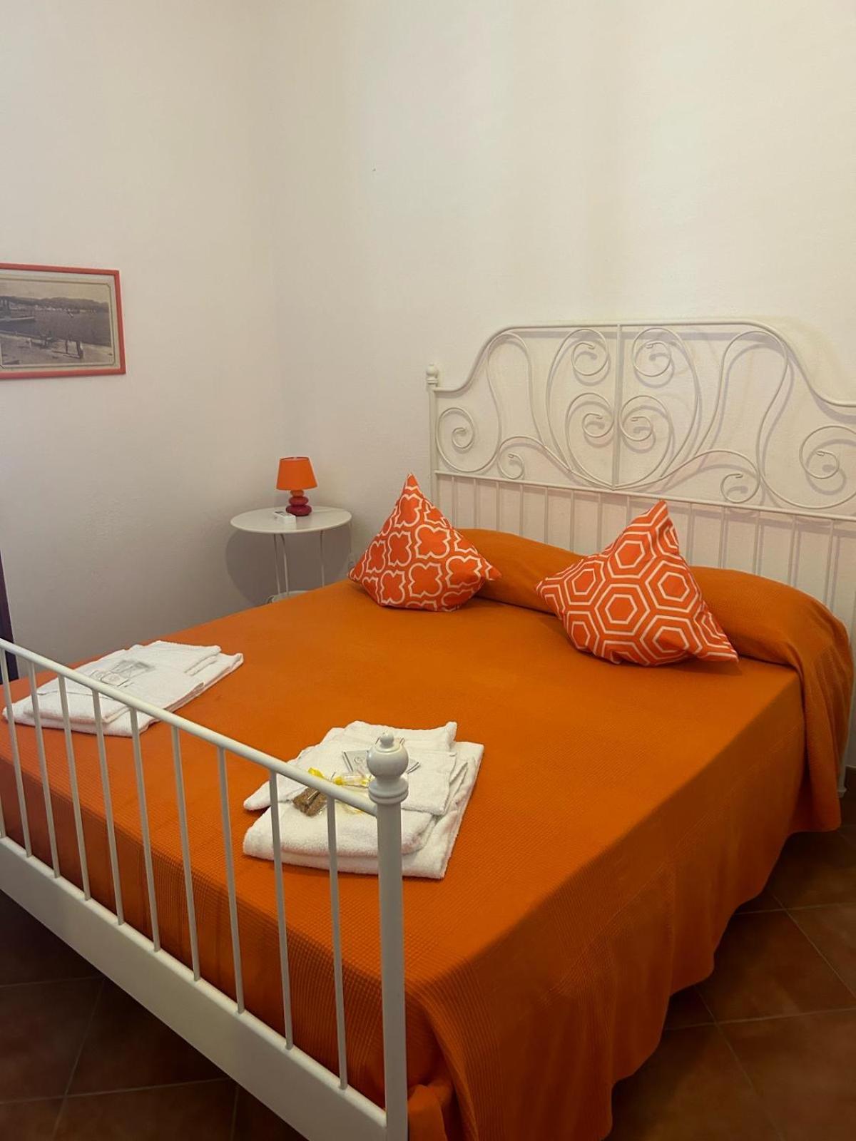 Salina Castel Vinci Villa Rinella Rum bild